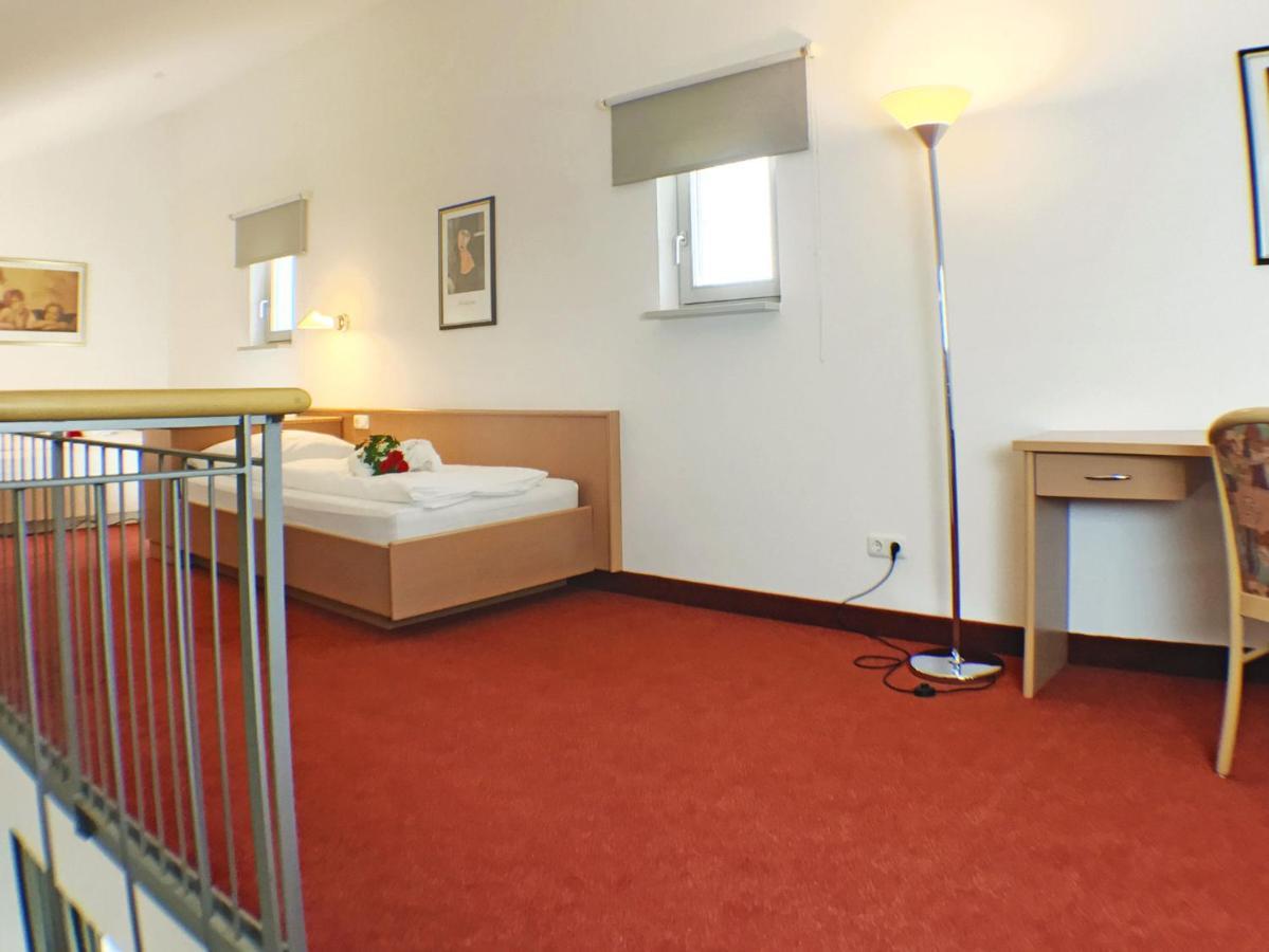 Appartement-Hotel Sibyllenbad Neualbenreuth Exterior foto